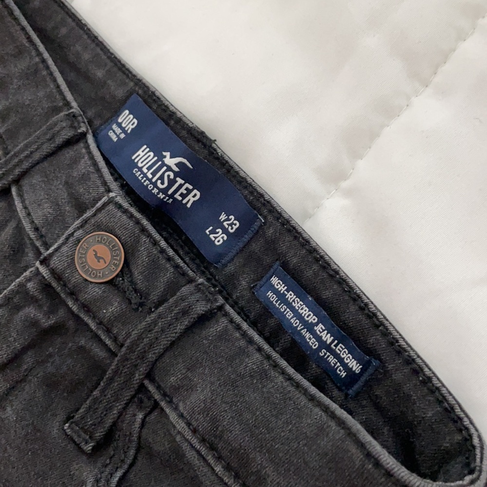 Hollister High Rise Crop Jean Leggings